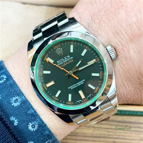 rolex milgauss vetro verde tipi|rolex milgauss weight.